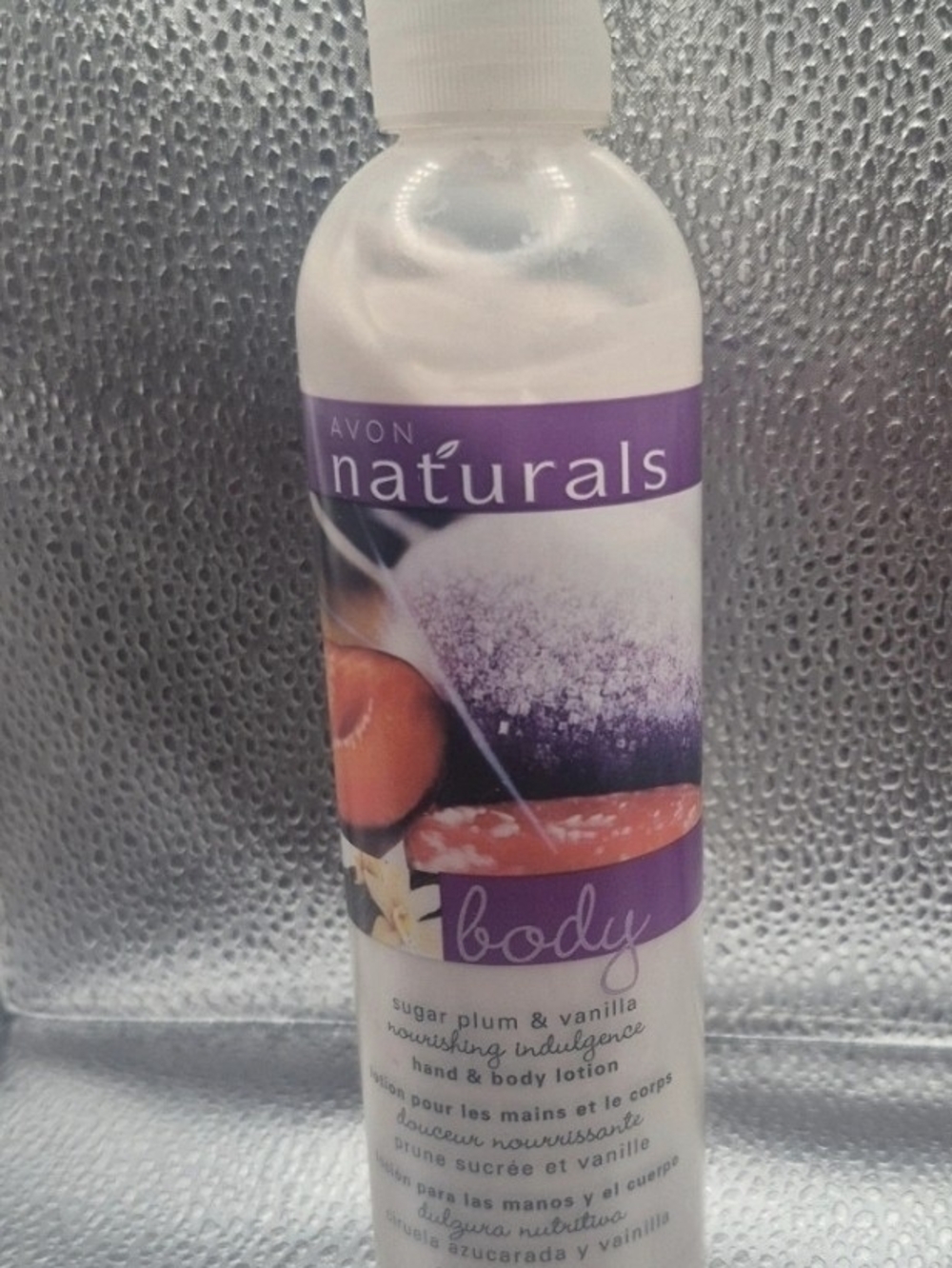 Avon Naturals Sugar Plum & Vanilla Body Lotion - Purple & White